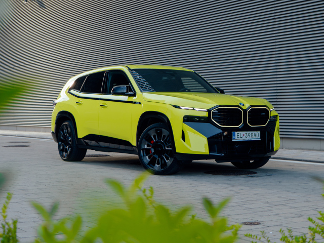 Внедорожник BMW XM 50e