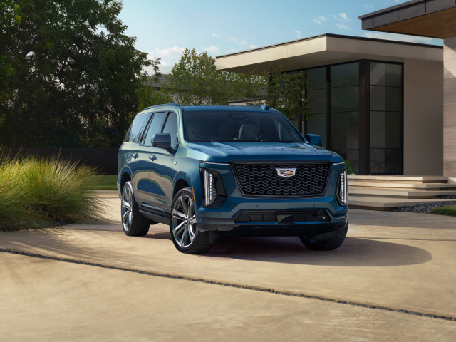 Большой Cadillac Escalade 2025 года вид спереди