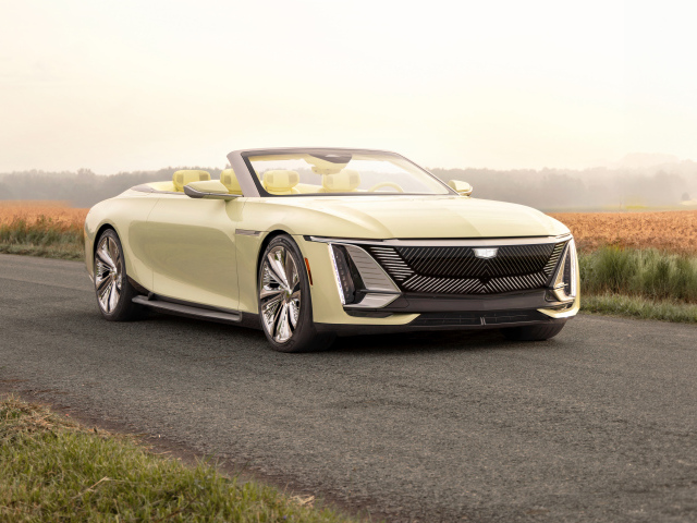 Желтый Cadillac Sollei Concept вид спереди