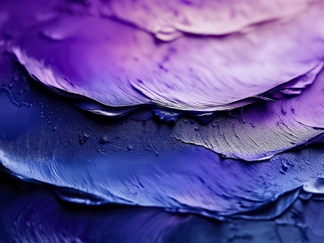 Мазки черной краски крупным планом