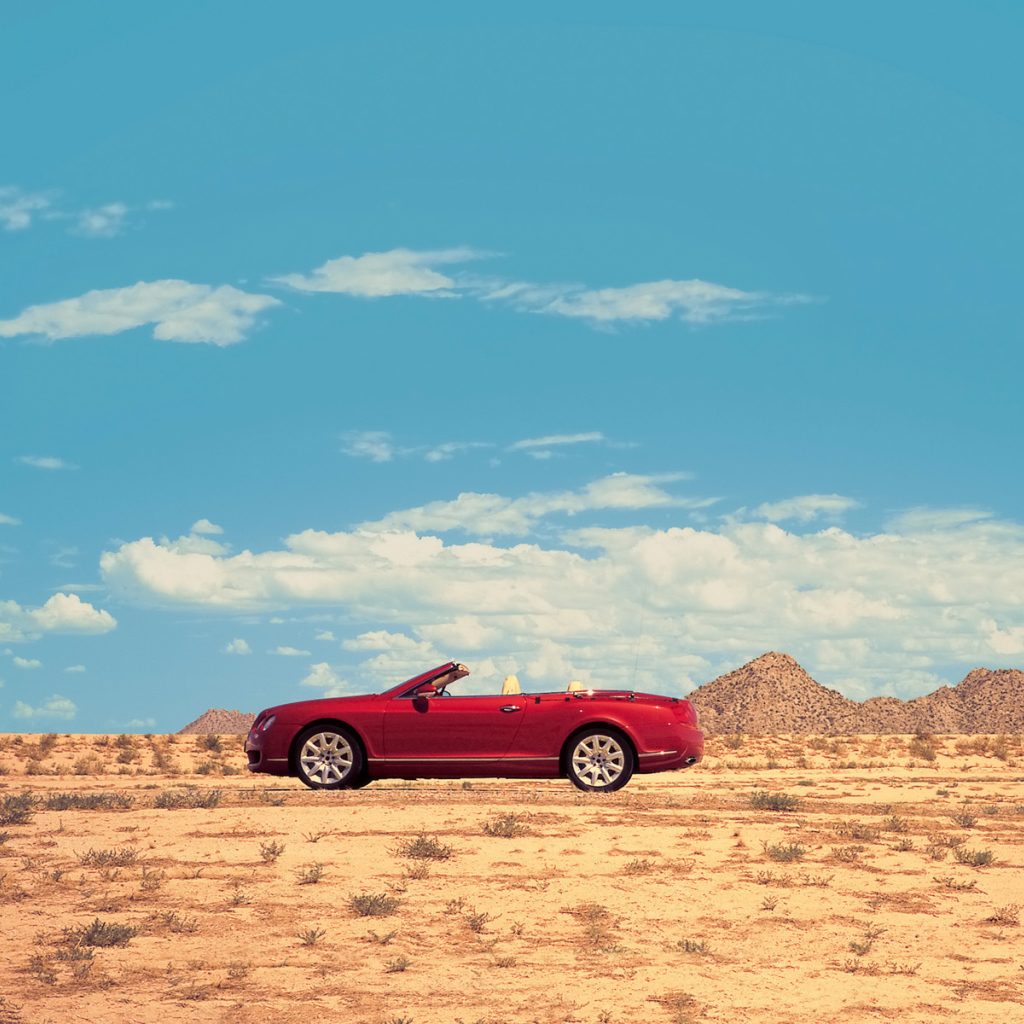 Красный Bentley