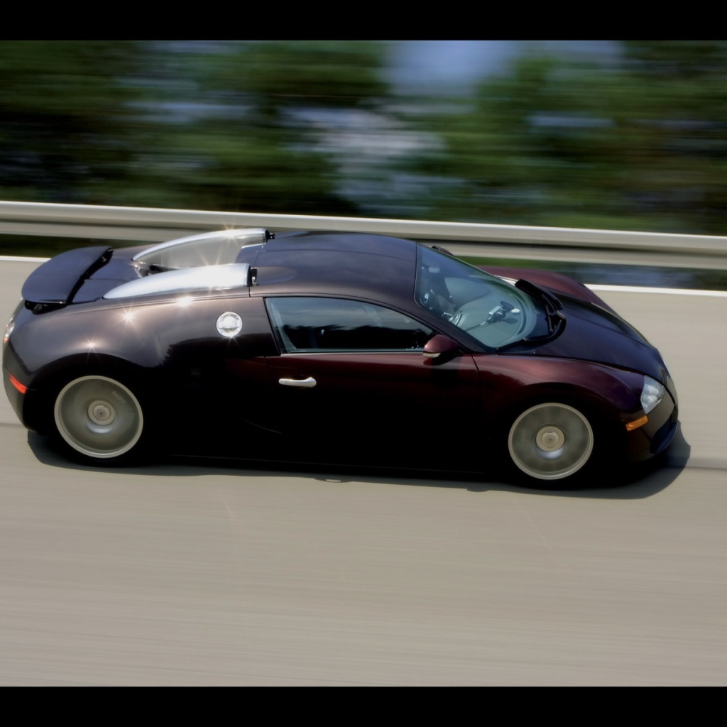 Супер быстрый Bugatti Veyron