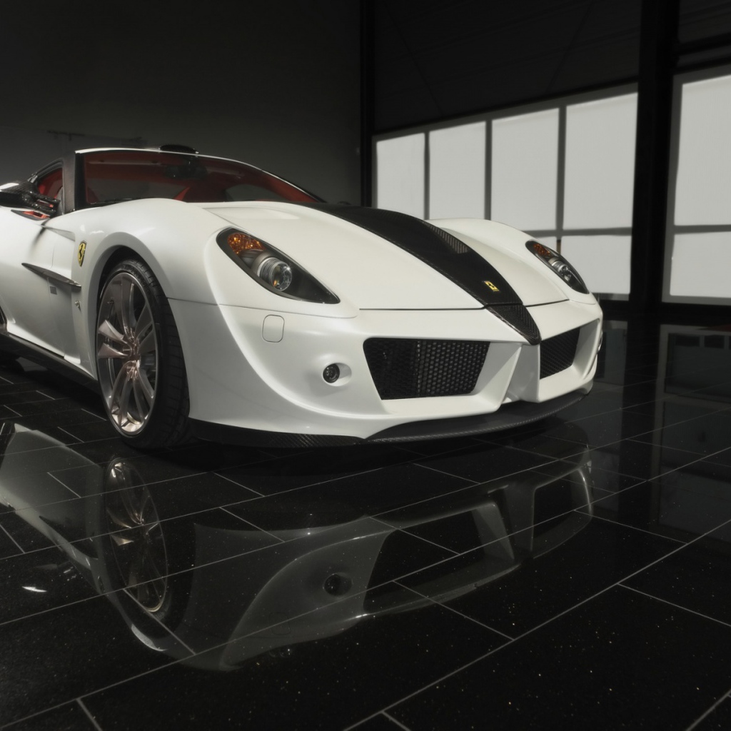 599 GTB черно белый Ferrari