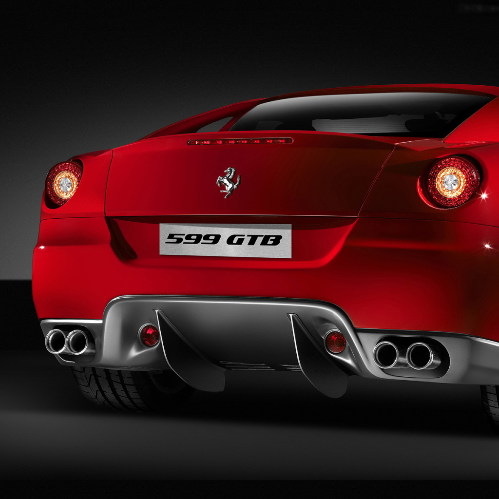 Задний вид Ferrari GTB 599