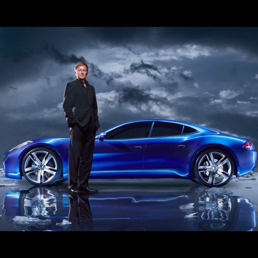 Голубой Fisker Karma