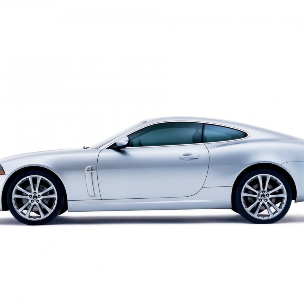 Быстрая тачка Jaguar