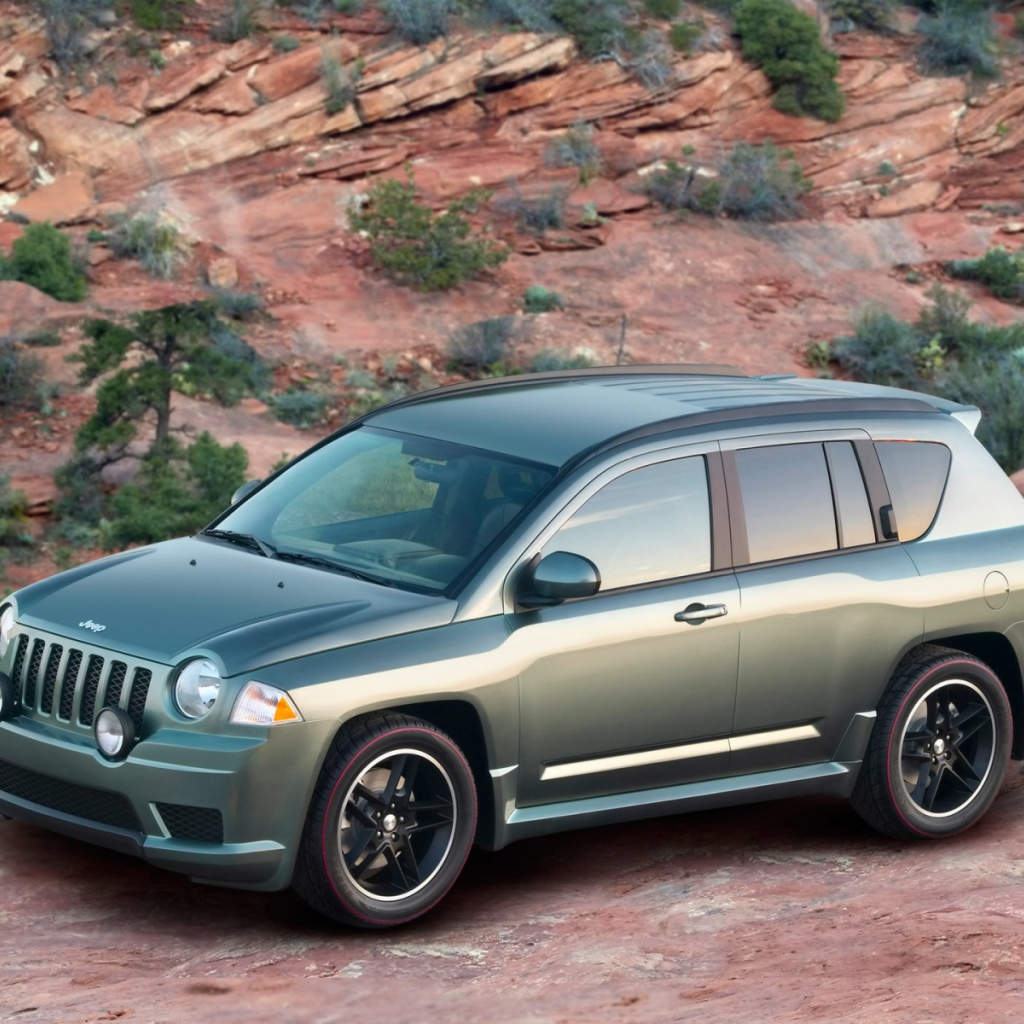 Автомобиль Jeep Compass