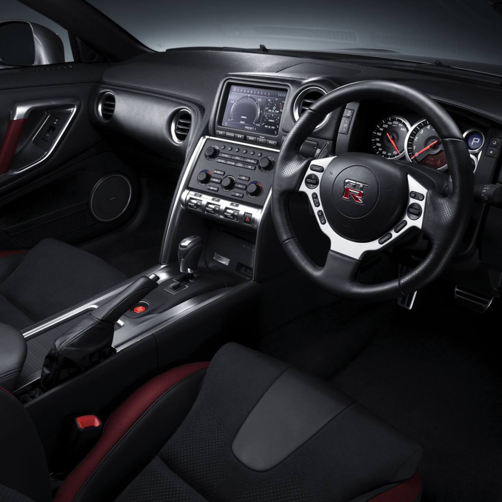 Панель управления Ниссан