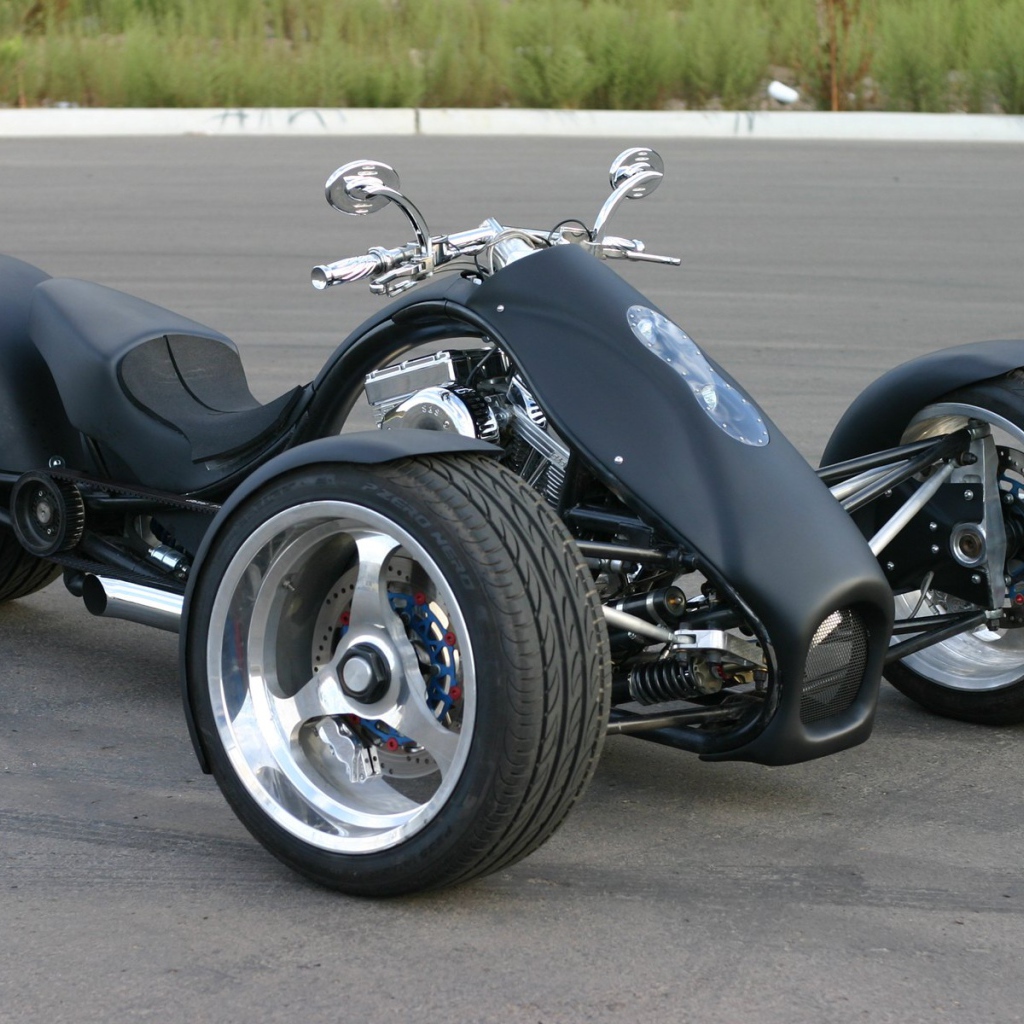 Трехколесный велосипед