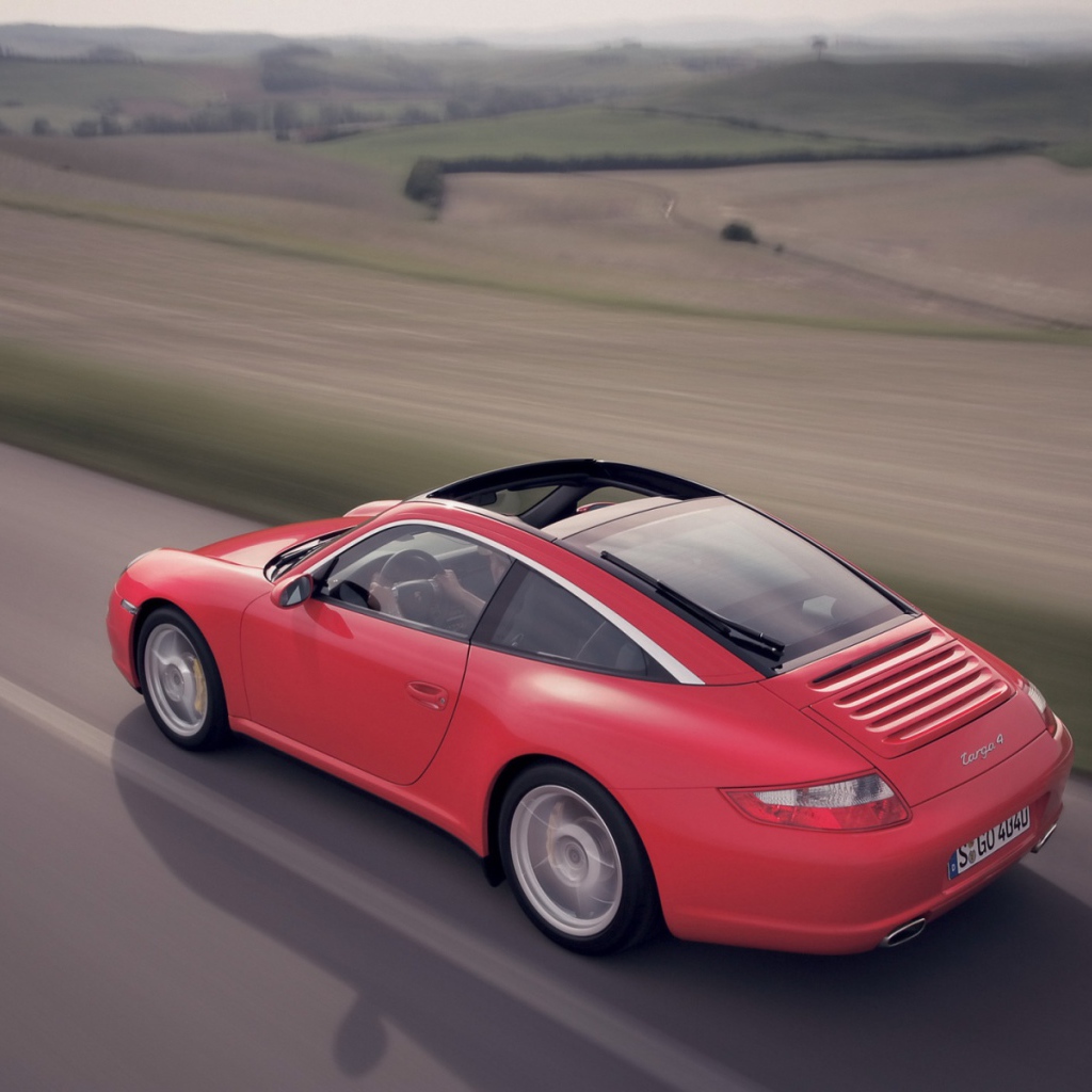 Крутой авто Porsche 911 2007 года