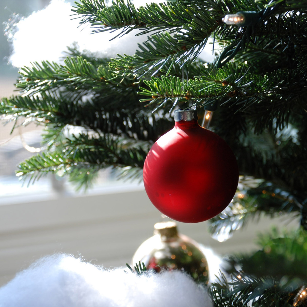 Красный шарик / Рождество