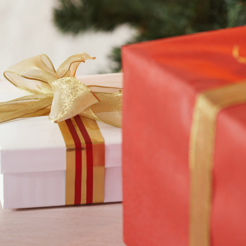 Праздничные подарки