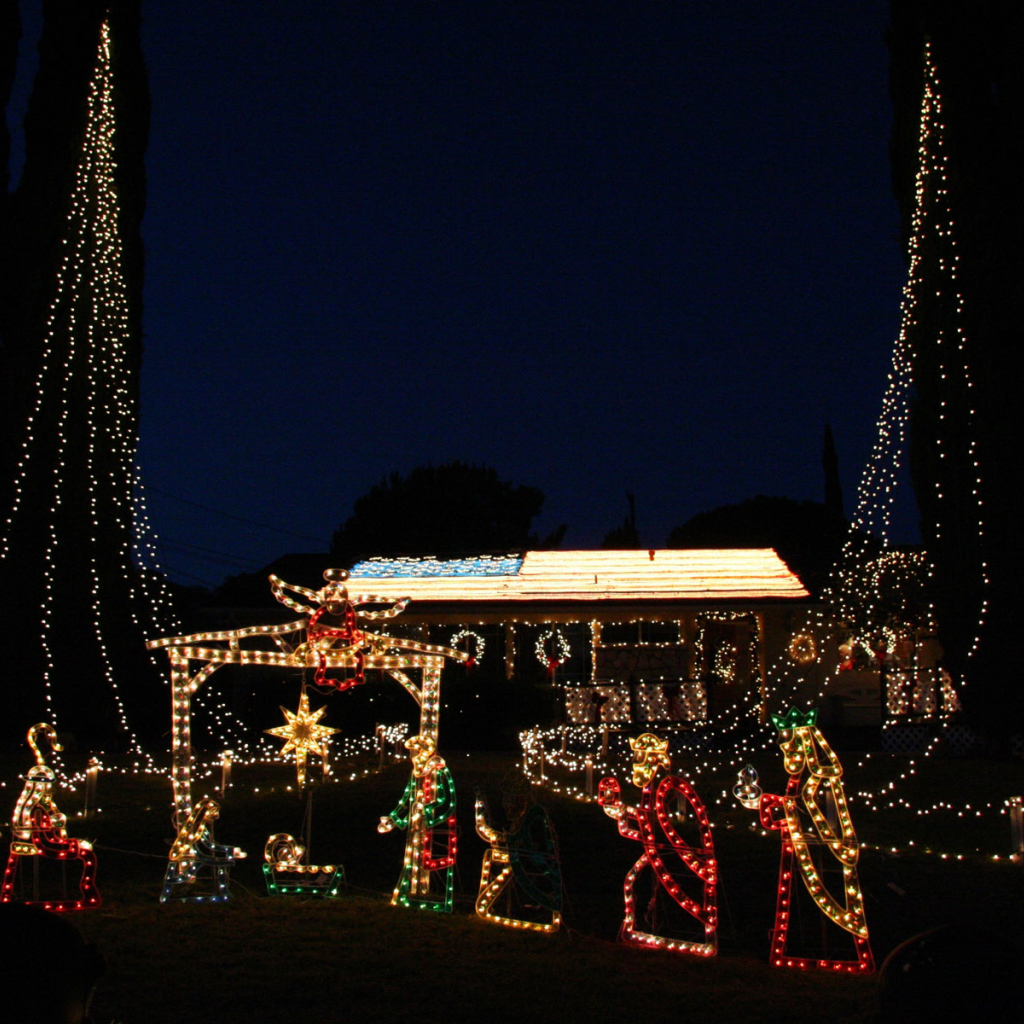 Светящиеся гирлянды / Рождество