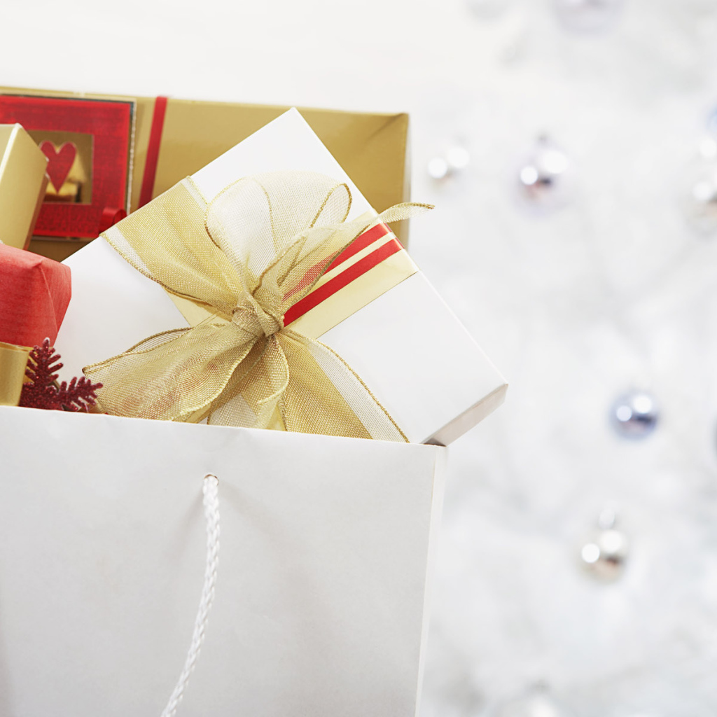 Пакет с подарками на Рождество