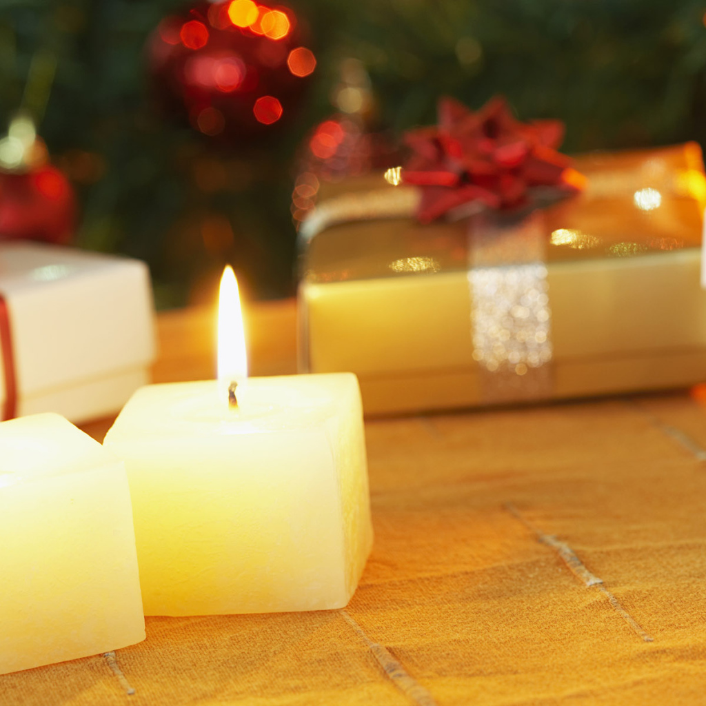 Под Рождественской елкой