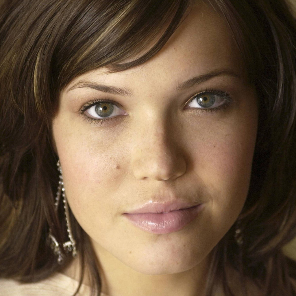 Менди Мур / Mandy Moore