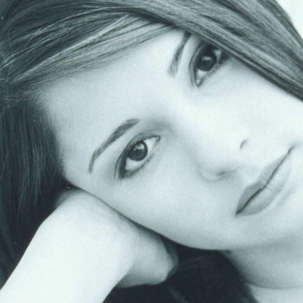 Шири Эпплби / Shiri Appleby