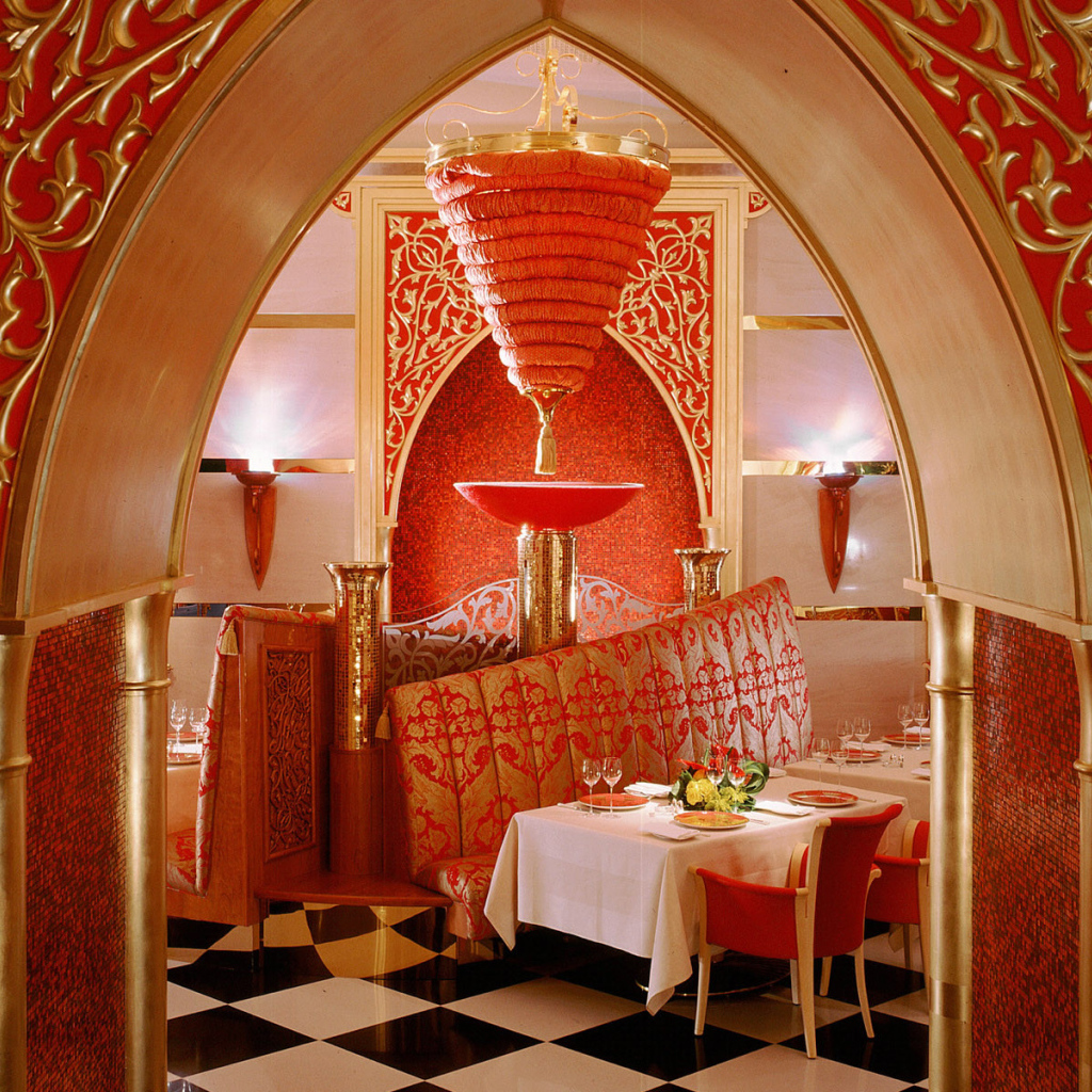 Интерьер кафе