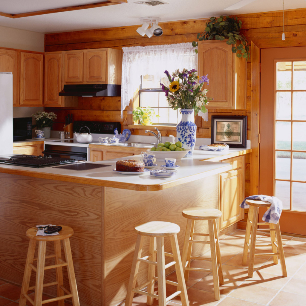 Дизайн кухни под дерево