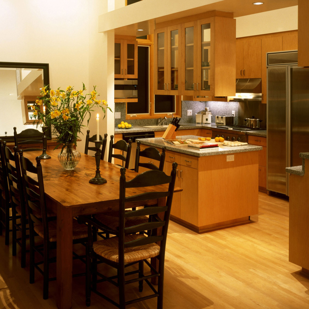 Кухня и столовая