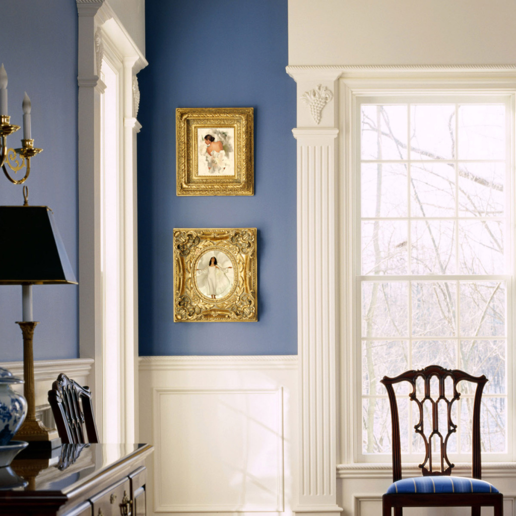 Бело-голубой стиль комнаты