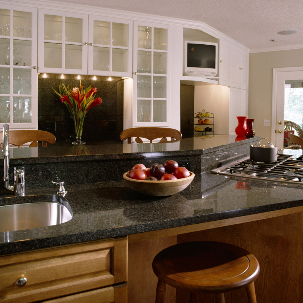 Просторная кухня