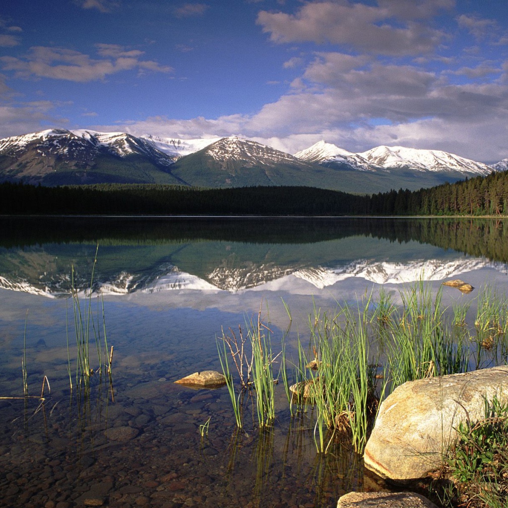 Горы на горизонте