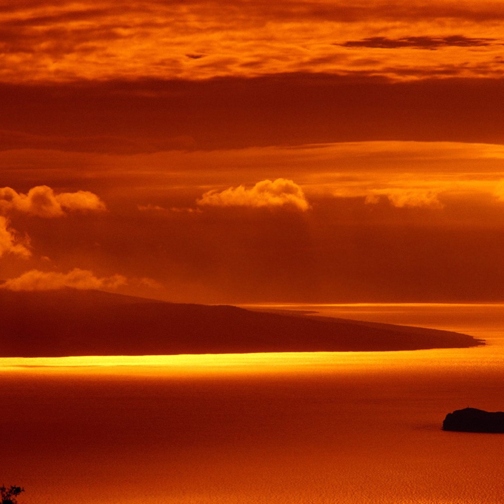 Горячий закат на островах Гавайи