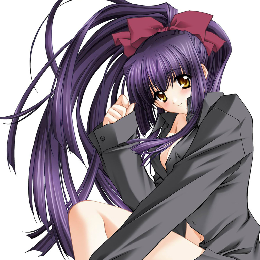 Девушка в костюме