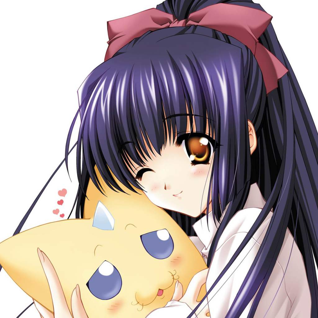 Милая девочка и зверек