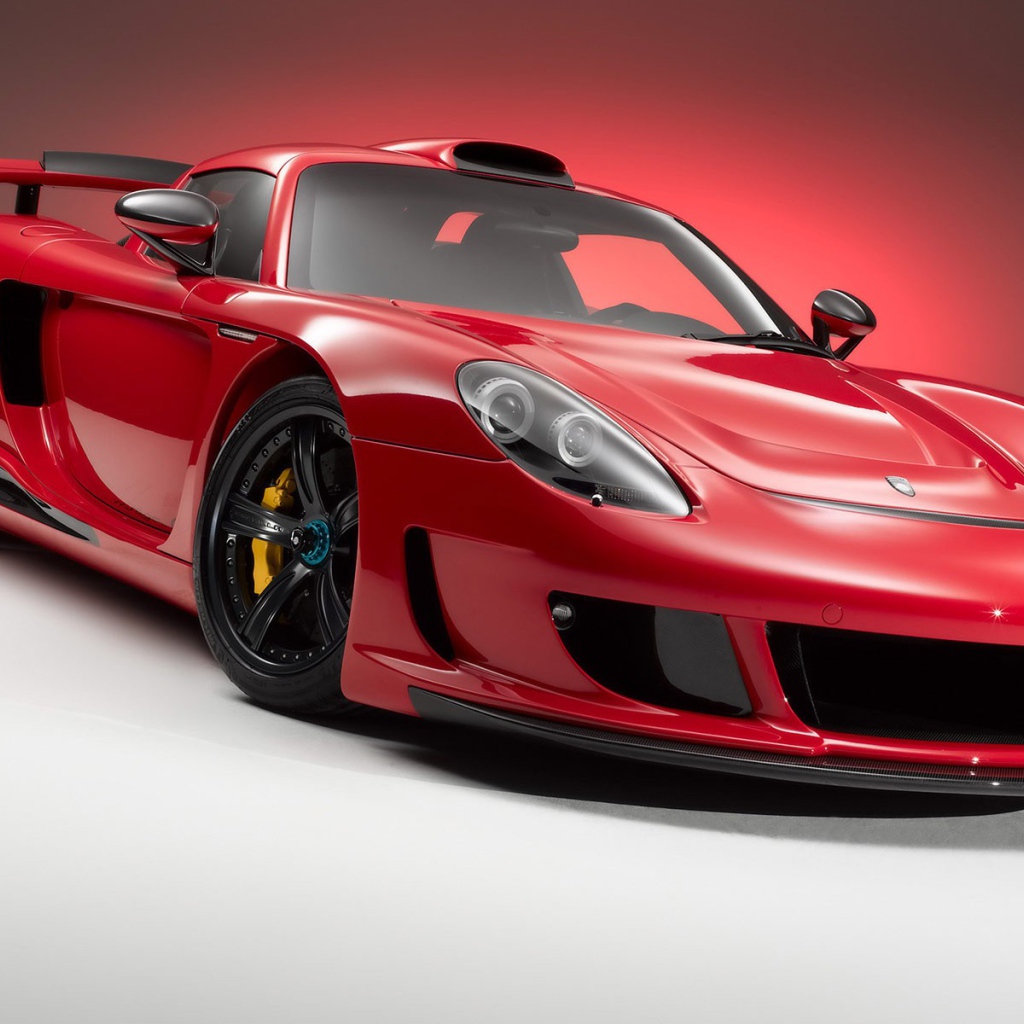 Красный Феррари