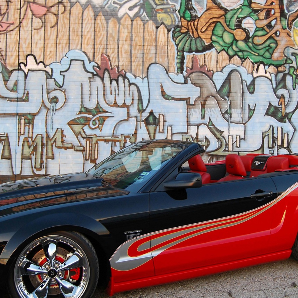 Кабриолет и граффити