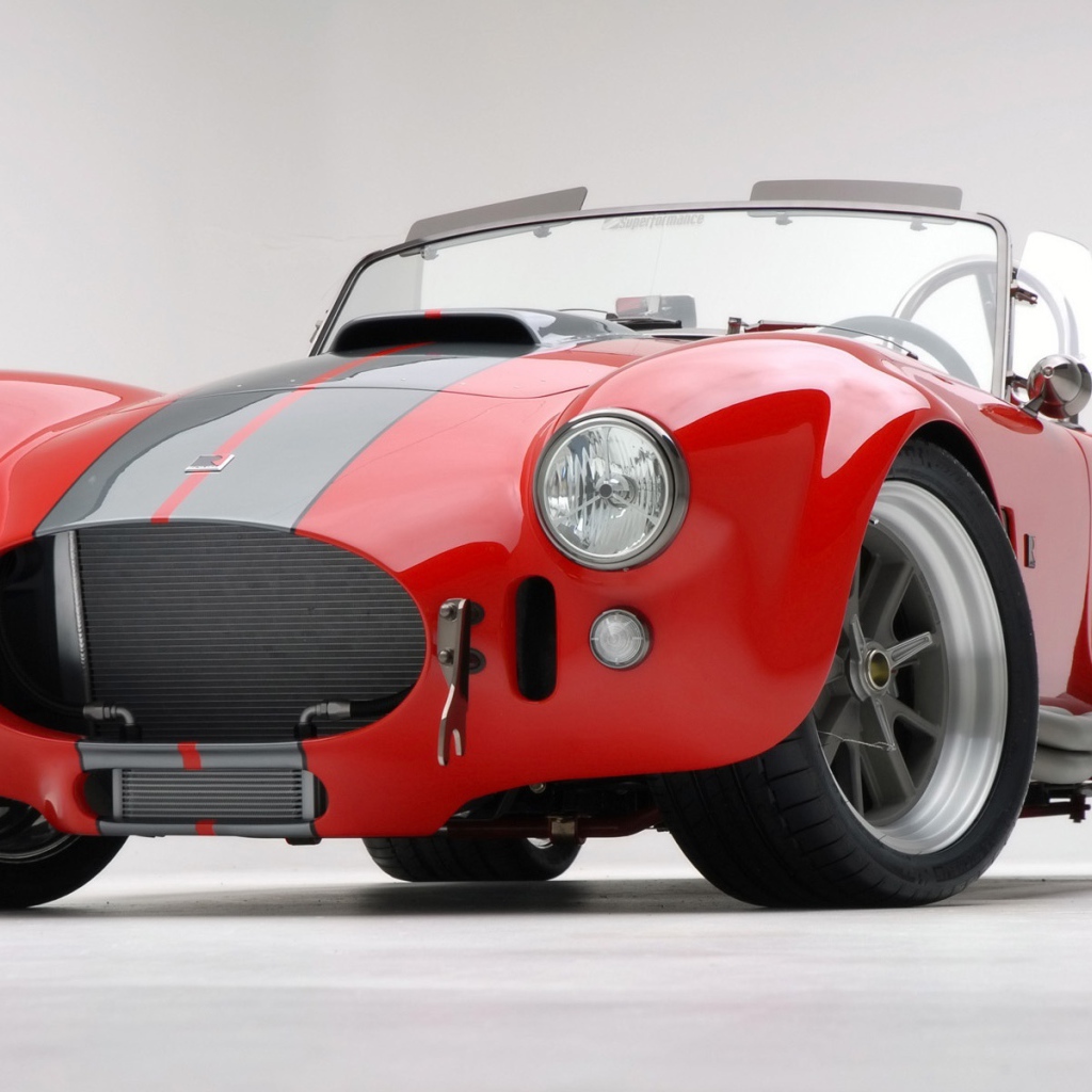 Красный спорткар