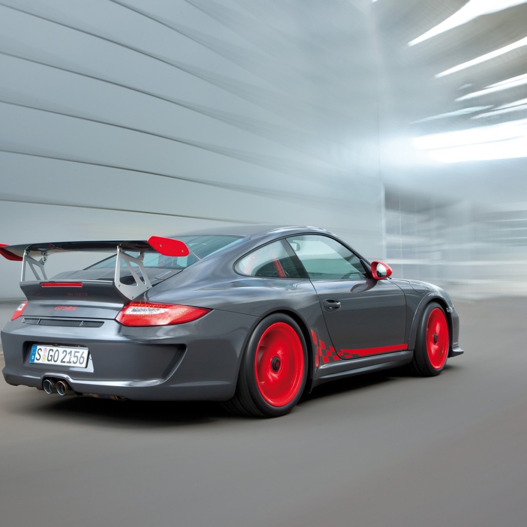 Спортивная иномарка