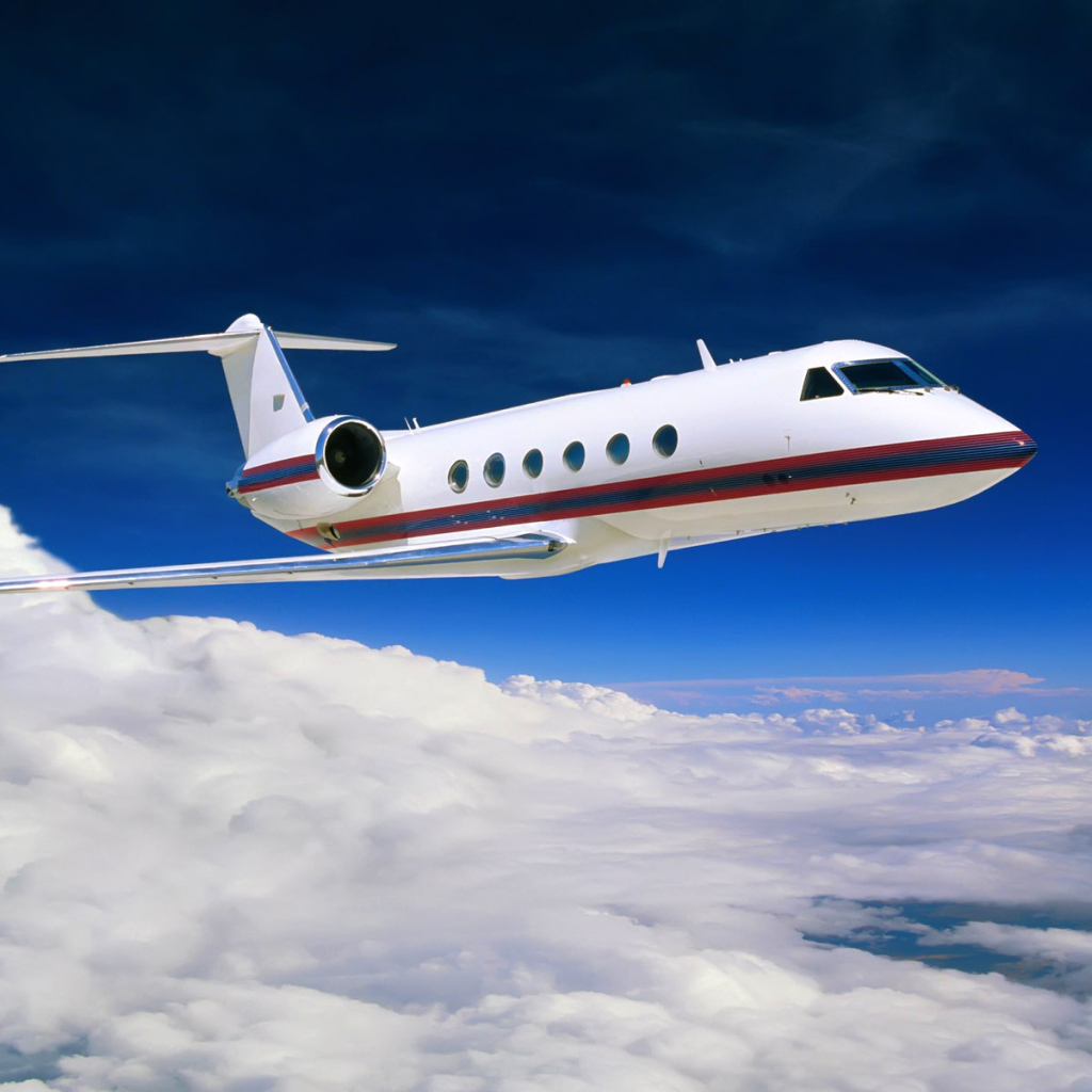 Небольшой гражданский самолет