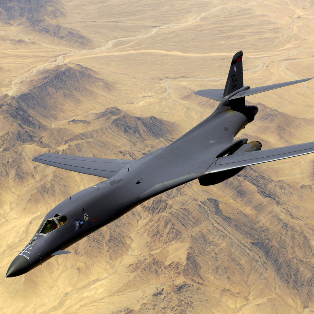 Самолет над пустыней