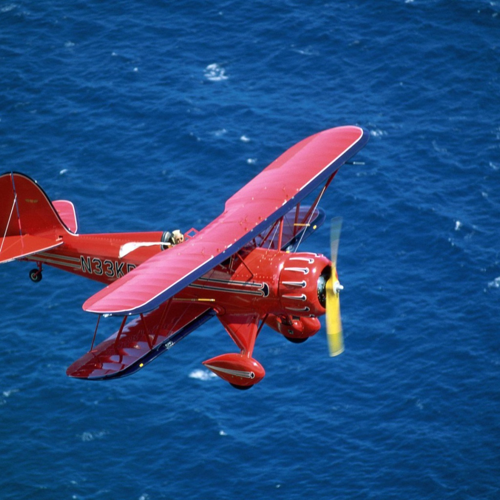 Полет над водой