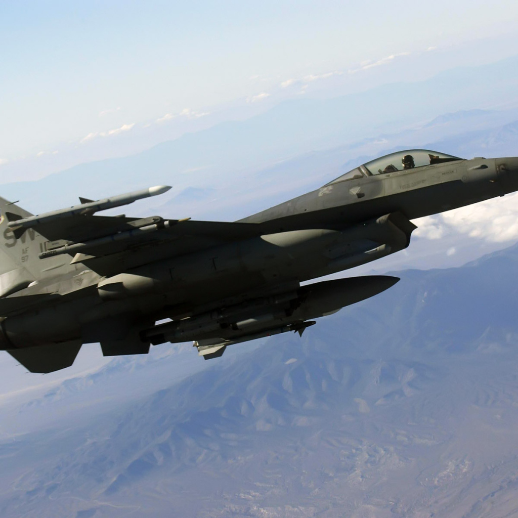 Военная авиация / Истребитель