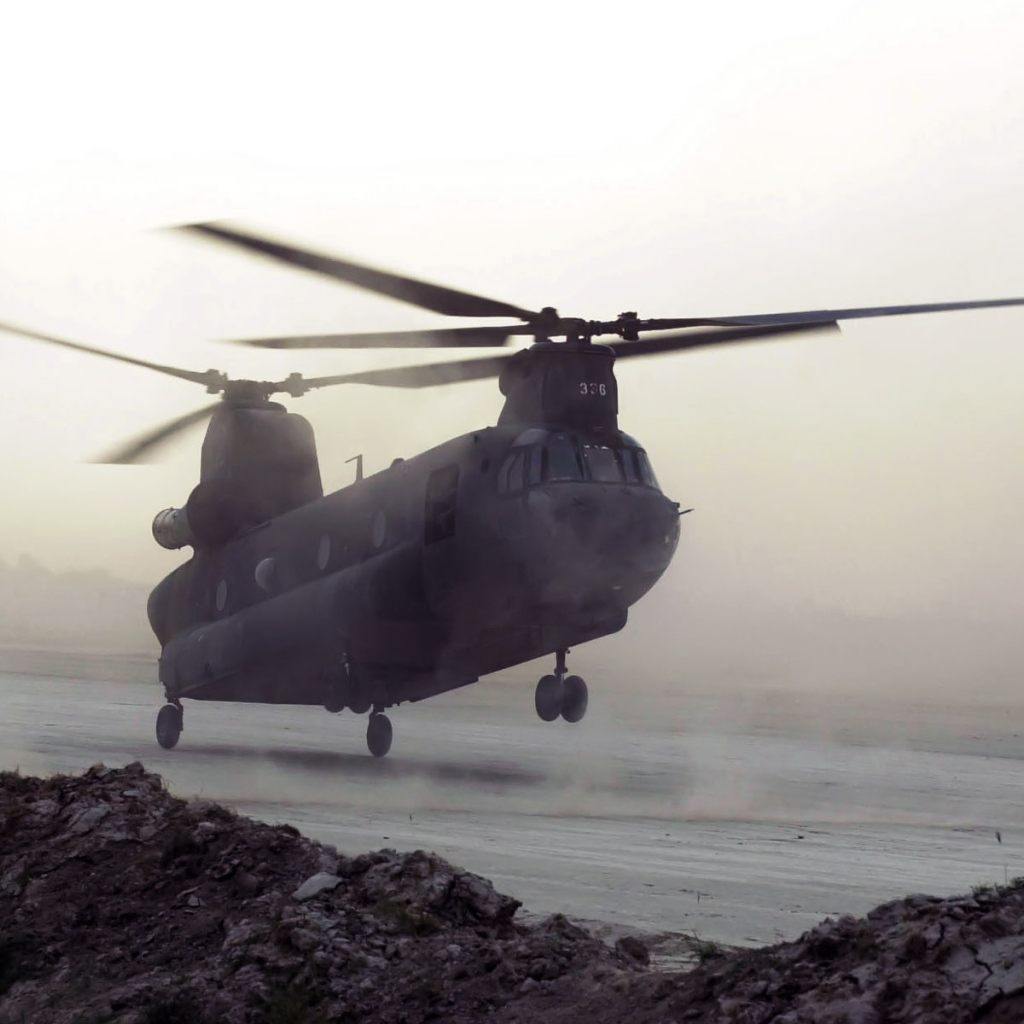 Военная авиация / грузовой вертолет