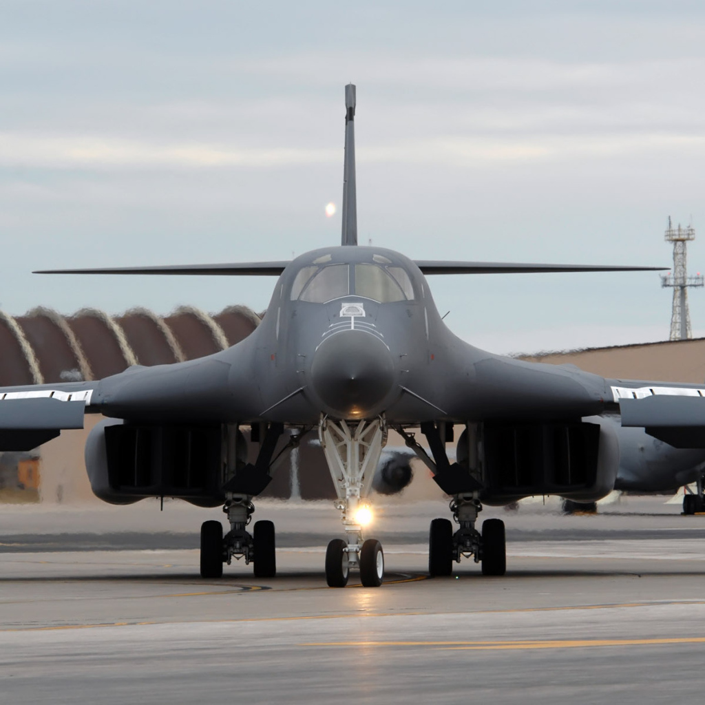 Военная авиация / стратегический бомбардировщик