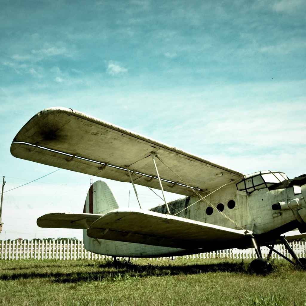 Легкомоторный самолет