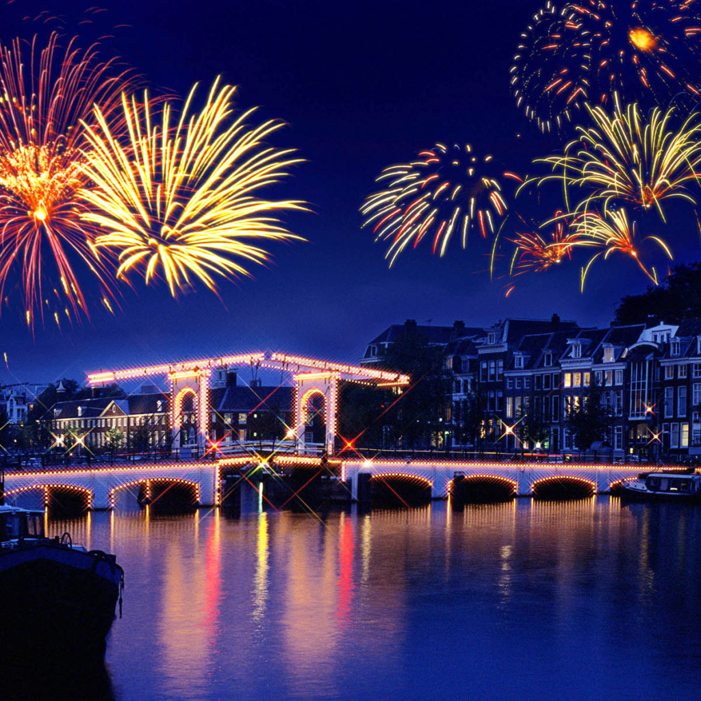 Городской праздник