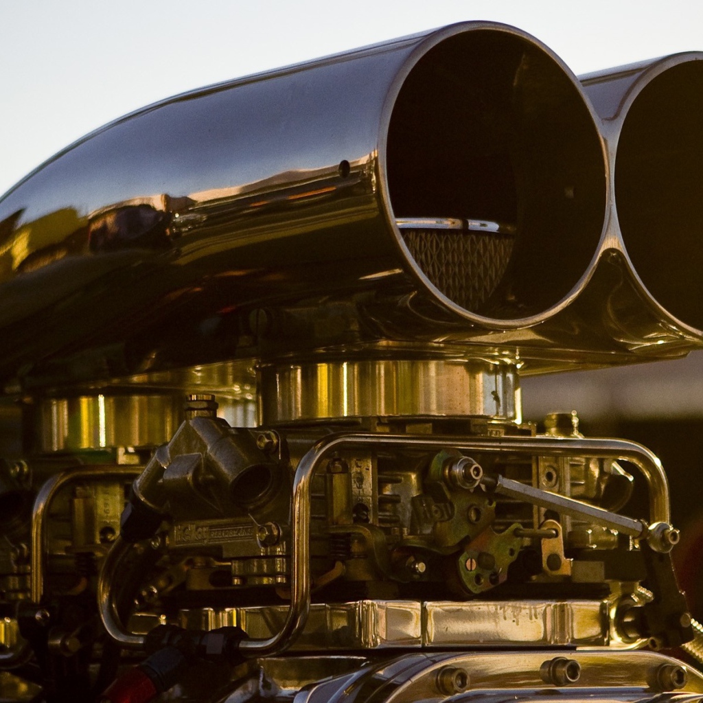 Отражение в металле