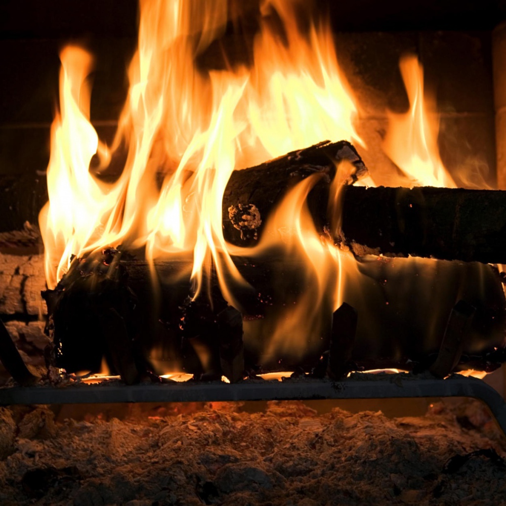 Огонь в камине