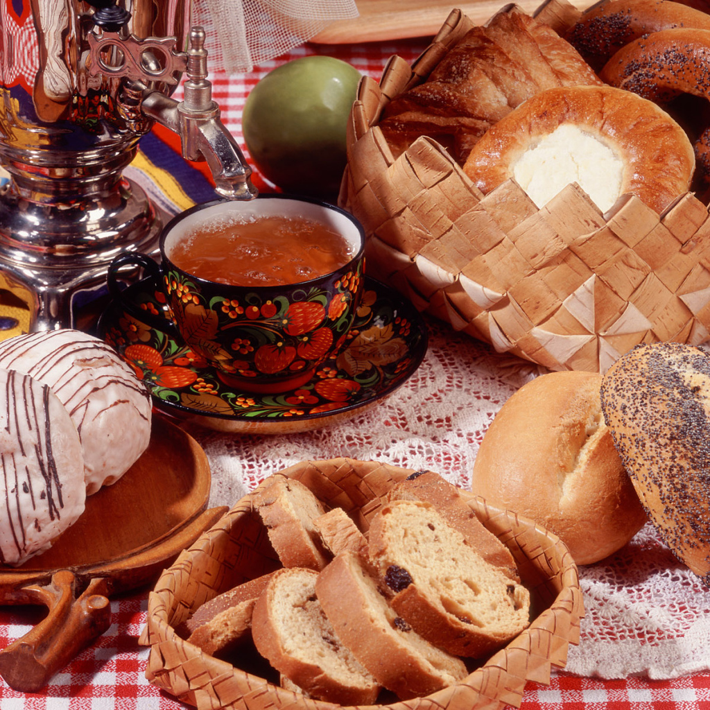 Булки с творогом и маком