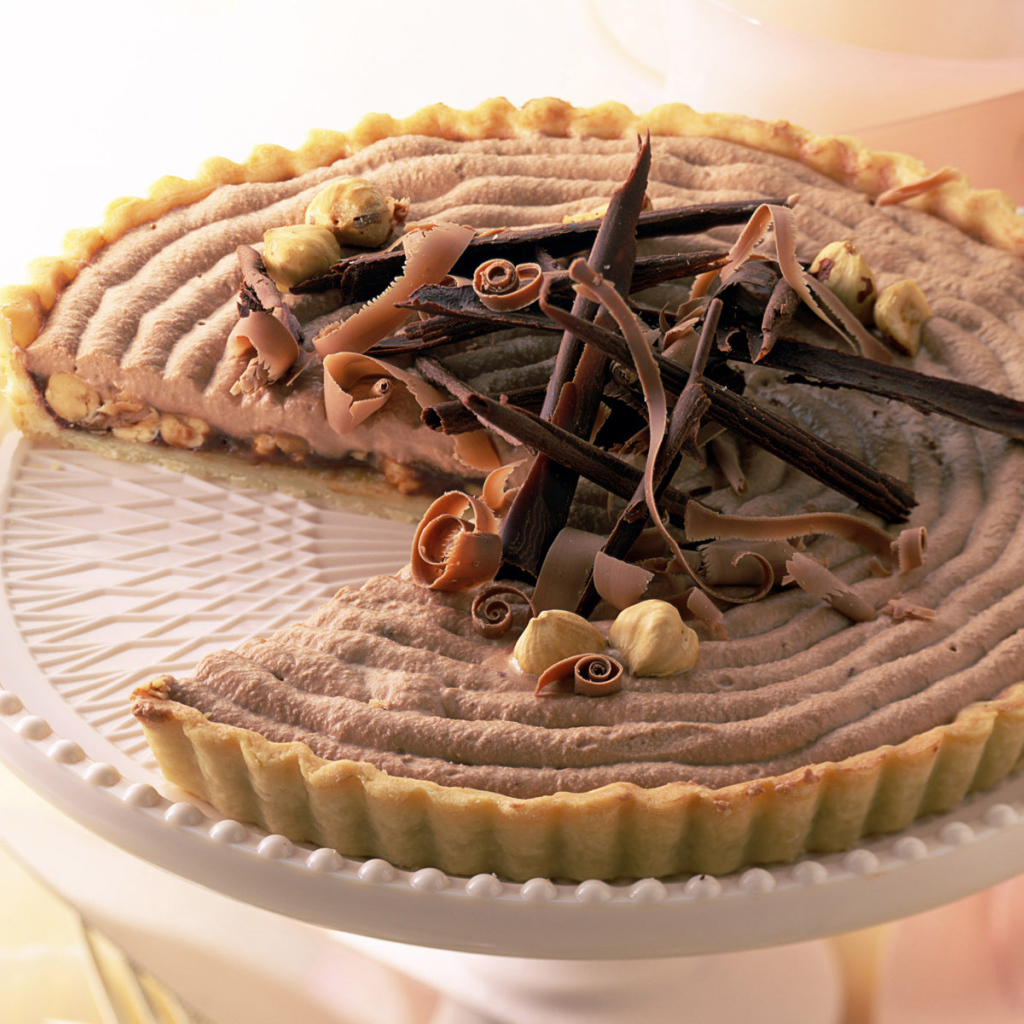 Пирог с лесными орехами