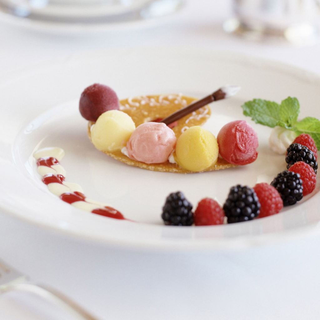 Красивый десерт