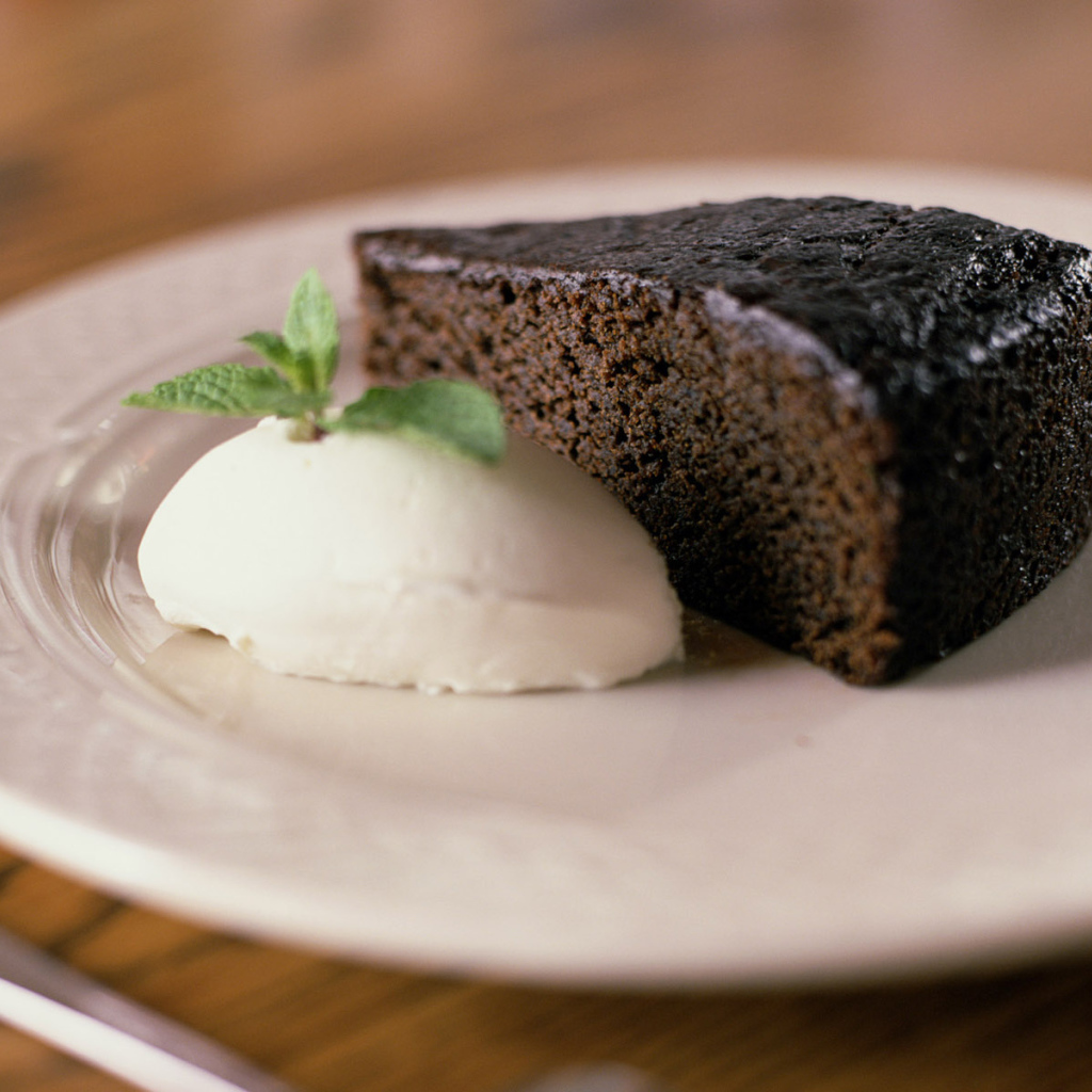 Кусочек шоколадного пирога