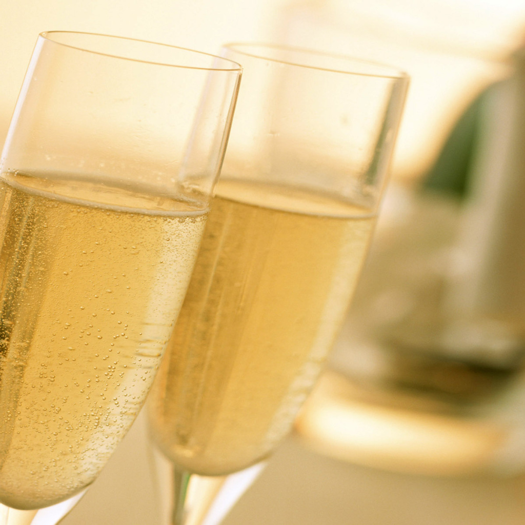 Парочка шампанского