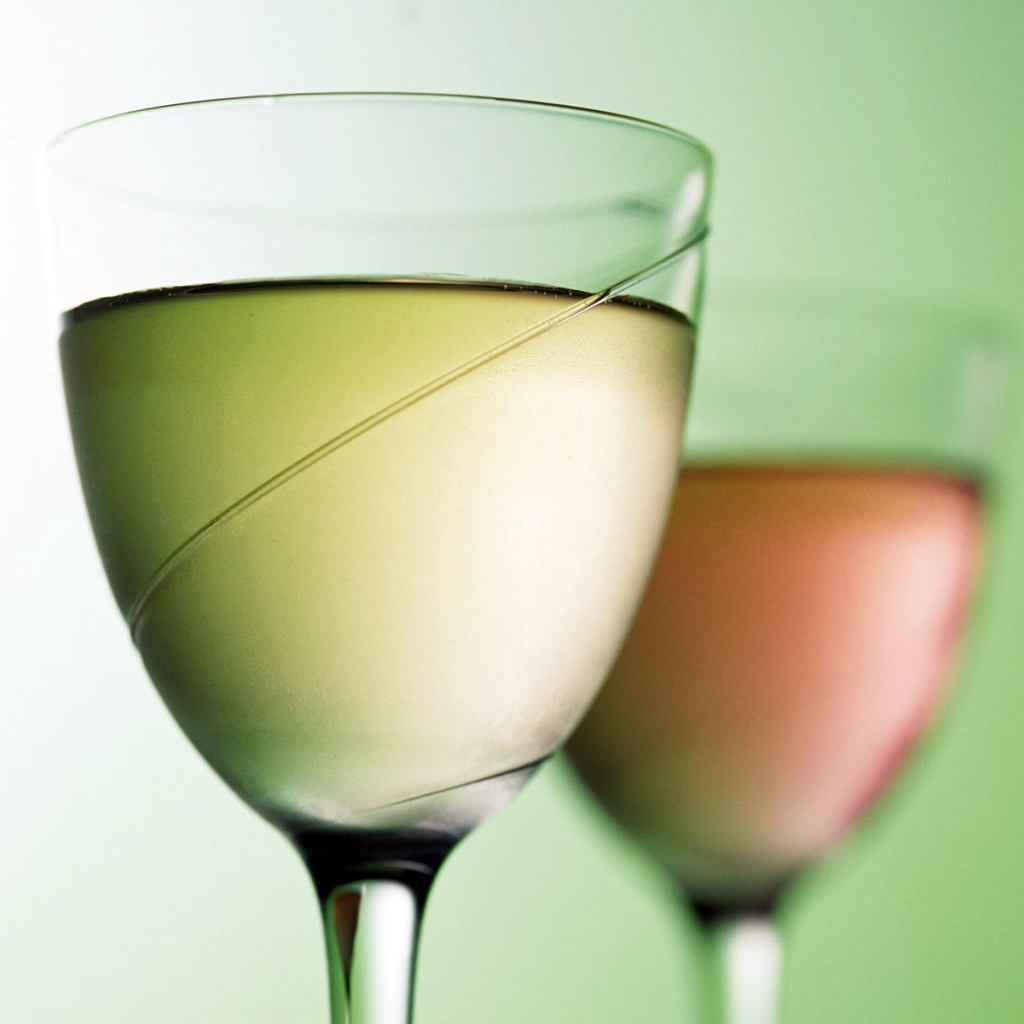 Бокалы вина